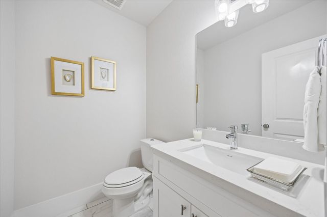1226 W 21st Street, Houston, TX 77008