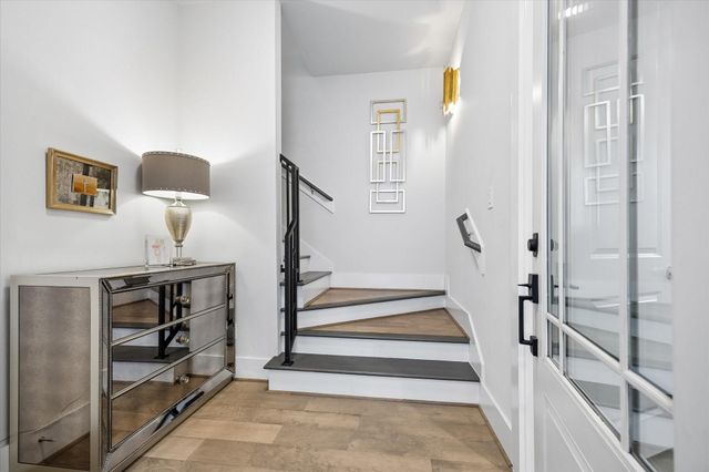 1226 W 21st Street, Houston, TX 77008