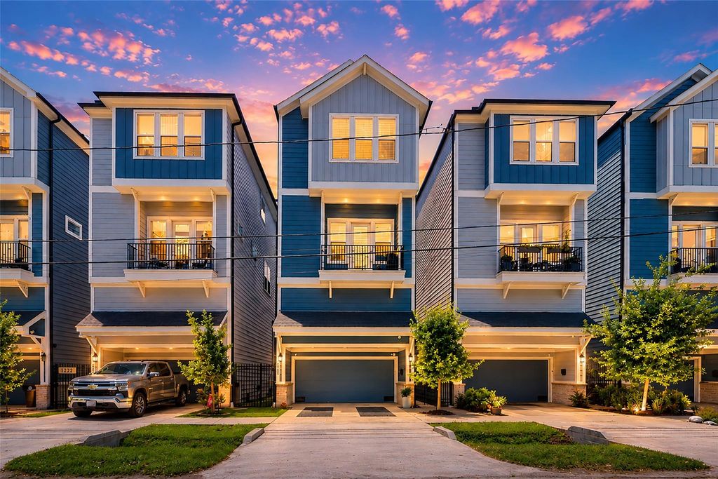 1226 W 21st Street, Houston, TX 77008