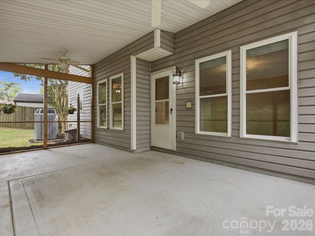 12332 Old Prairie Road, Charlotte, NC 28277