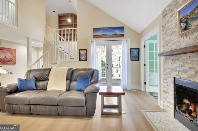 125 Durham Drive, Fayetteville, GA 30214