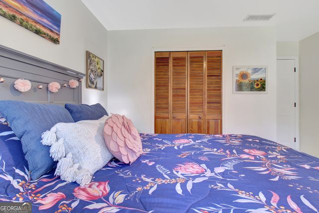 125 Durham Drive, Fayetteville, GA 30214