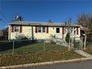 12 Devon Street, Providence, RI 02904