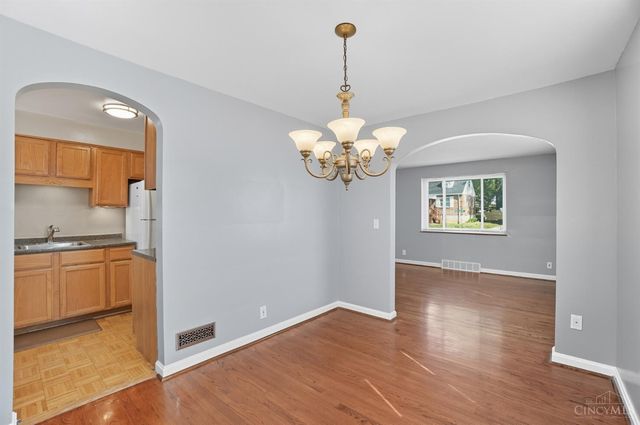 3795 Meadowlark Lane, Fairfax, OH 45227