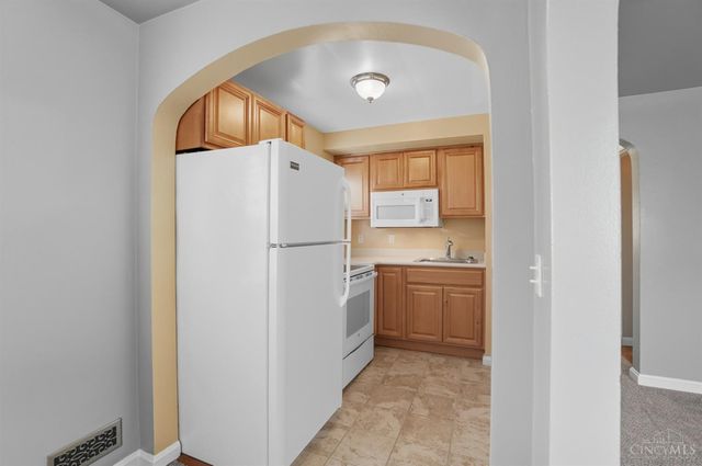 3795 Meadowlark Lane, Fairfax, OH 45227