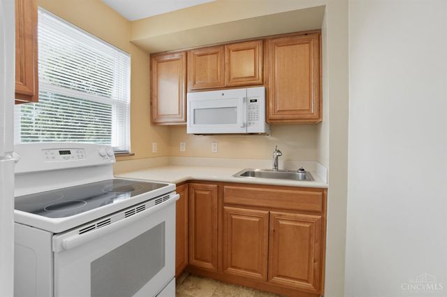 3795 Meadowlark Lane, Fairfax, OH 45227