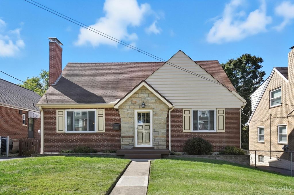 3795 Meadowlark Lane, Fairfax, OH 45227