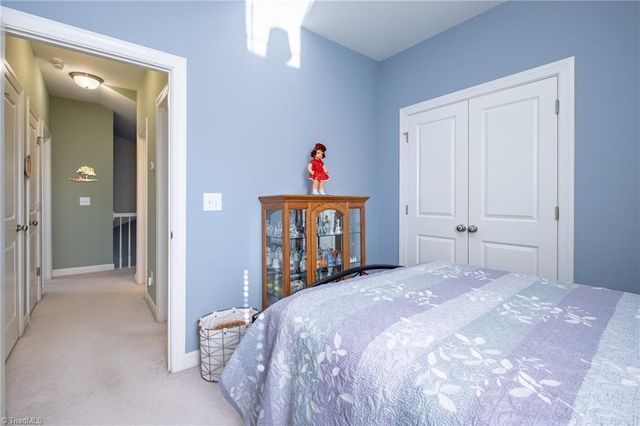 720 Stafford Park Drive, Kernersville, NC 27284