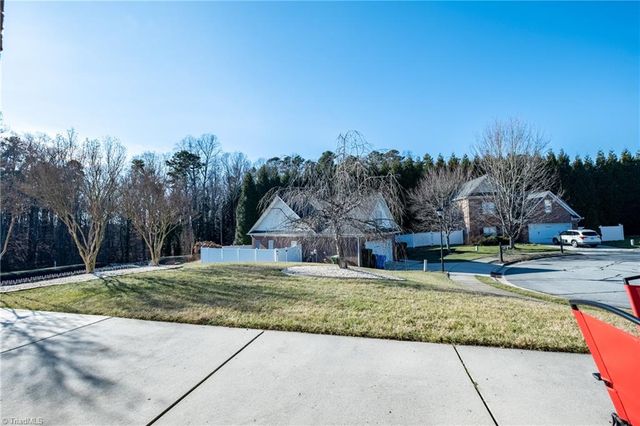 720 Stafford Park Drive, Kernersville, NC 27284
