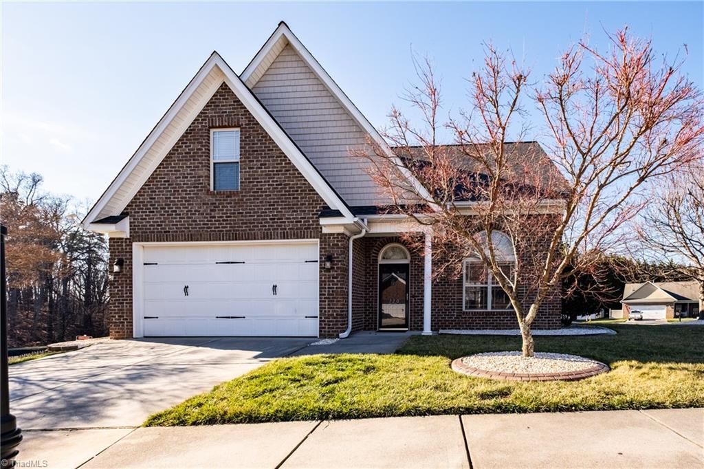 720 Stafford Park Drive, Kernersville, NC 27284
