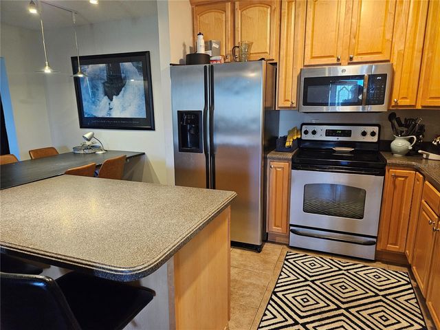 1907 CANTERBURY LANE 2, Sun City Center, FL 33573