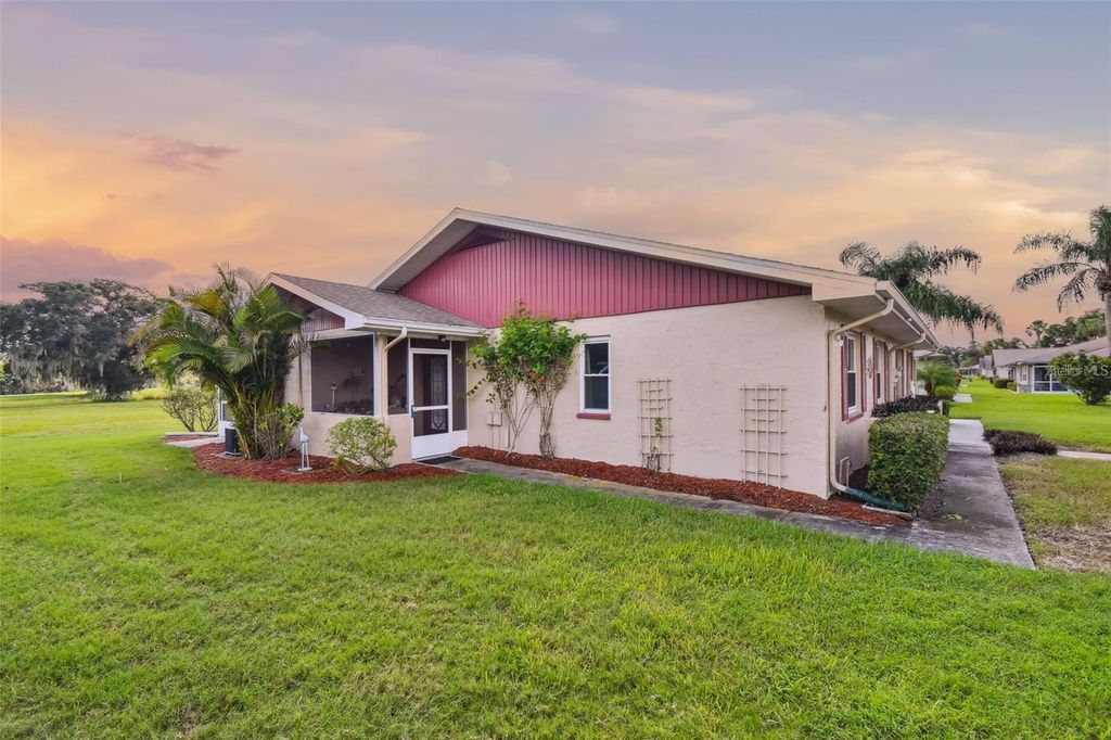 1907 CANTERBURY LANE 2, Sun City Center, FL 33573