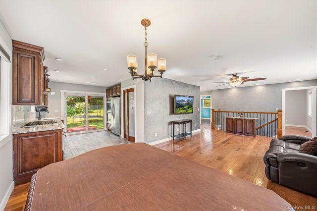 21 Trotting Drive, Chester, NY 10918