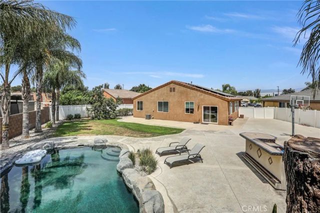 19039 Gregory Court, Bloomington, CA 92316
