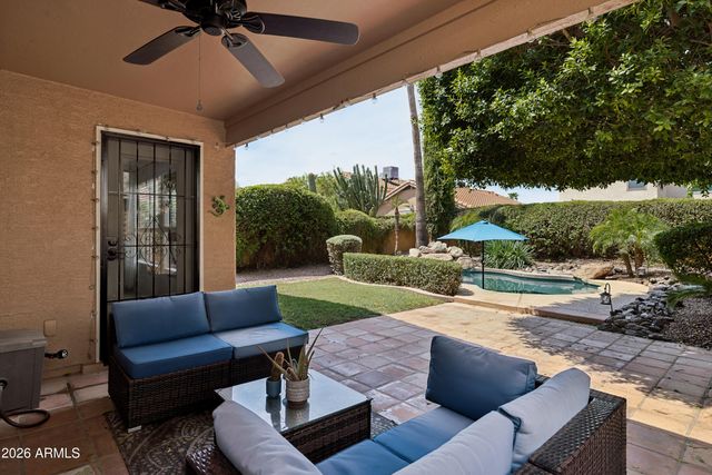 1306 E HELENA Drive, Phoenix, AZ 85022