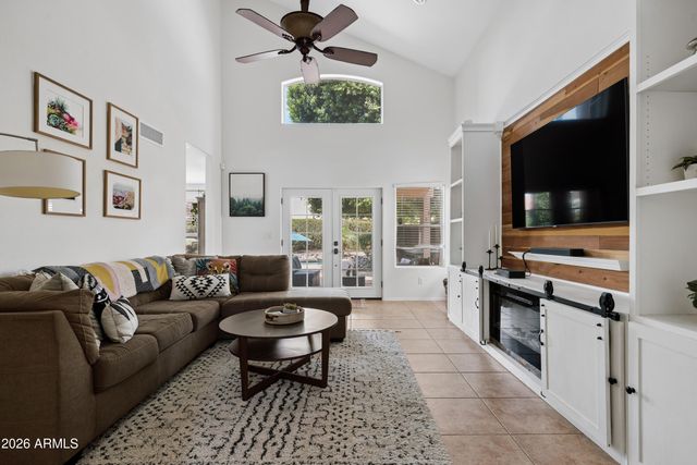 1306 E HELENA Drive, Phoenix, AZ 85022
