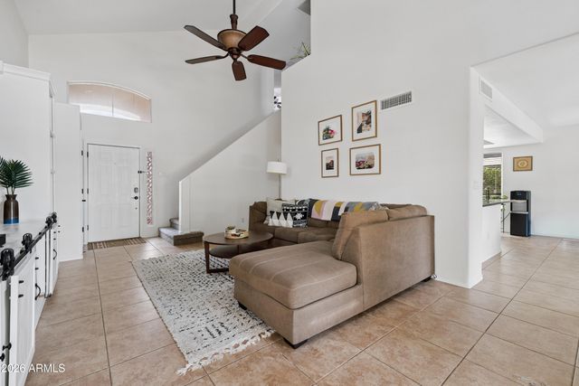 1306 E HELENA Drive, Phoenix, AZ 85022