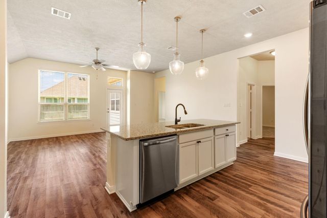 3865 Still Creek Loop, College Station, TX 77845