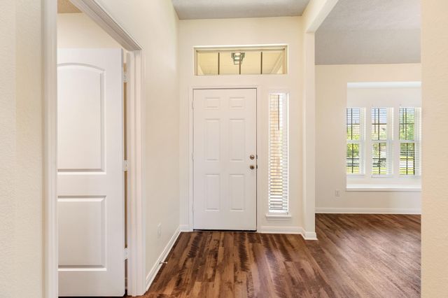 3865 Still Creek Loop, College Station, TX 77845