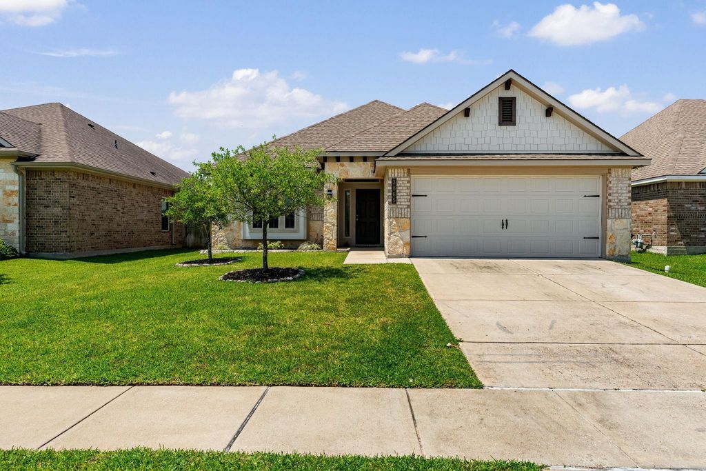 3865 Still Creek Loop, College Station, TX 77845