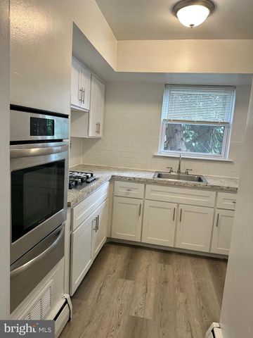 848 N EASTON RD #10, Glenside, PA 19038