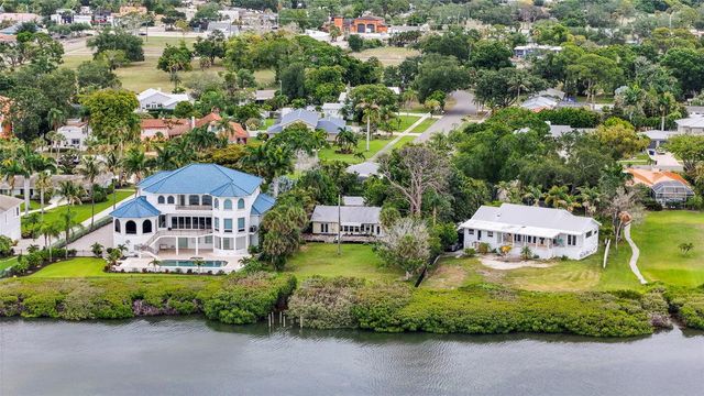 7538 WESTMORELAND DRIVE, Sarasota, FL 34243