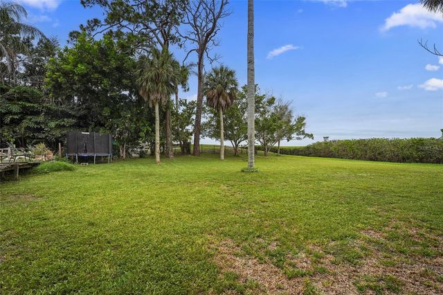 7538 WESTMORELAND DRIVE, Sarasota, FL 34243
