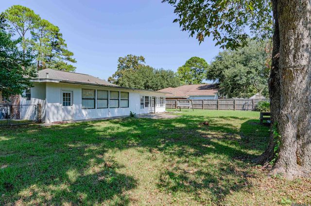 684 Wylie Dr, Baton Rouge, LA 70808