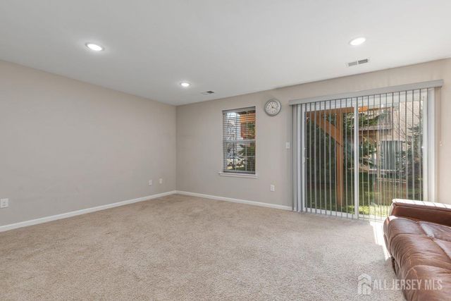 1302 Hights Farm Road N, Monroe, NJ 08831