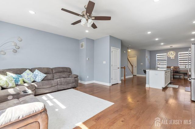 1302 Hights Farm Road N, Monroe, NJ 08831