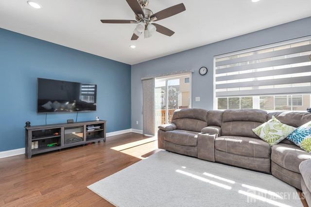 1302 Hights Farm Road N, Monroe, NJ 08831