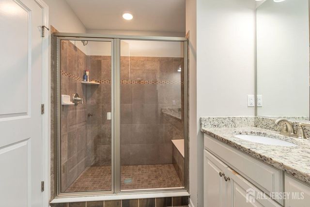 1302 Hights Farm Road N, Monroe, NJ 08831