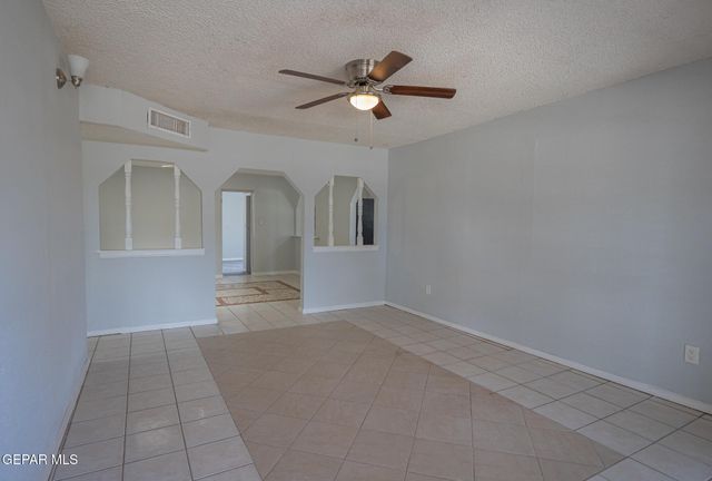 10368 POTENCIA Drive, Socorro, TX 79927