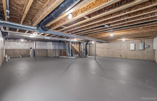 3068 Sheffield Circle, Clarkston, MI 48346