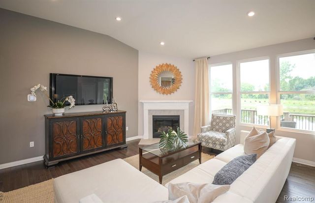 3068 Sheffield Circle, Clarkston, MI 48346