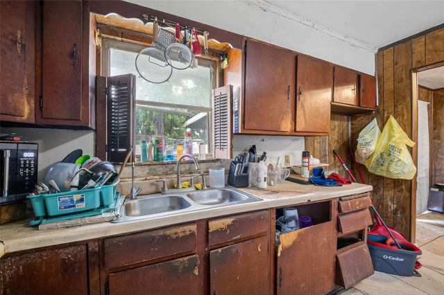 919 Christine Street, Houston, TX 77017