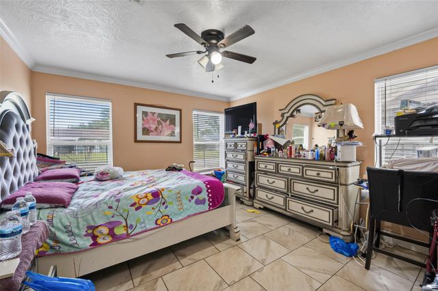 919 Christine Street, Houston, TX 77017