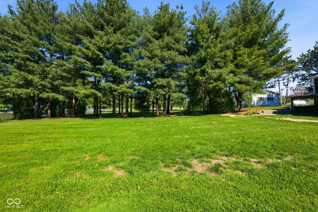 1577 N Santee Drive, Greensburg, IN 47240