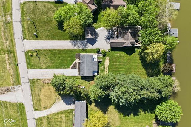 1577 N Santee Drive, Greensburg, IN 47240