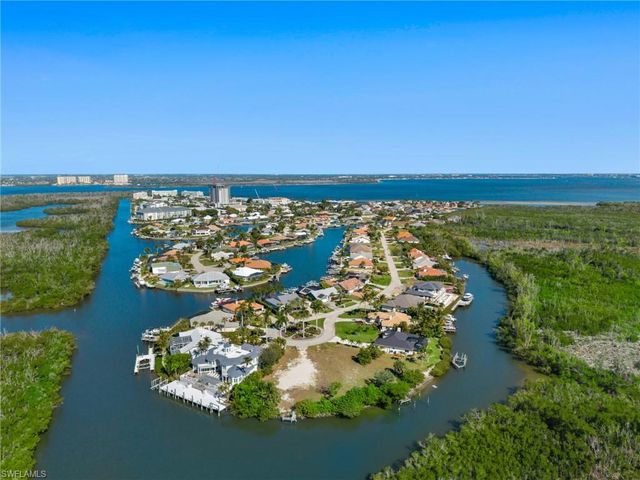 14851 Caleb DR, Fort Myers, FL 33908