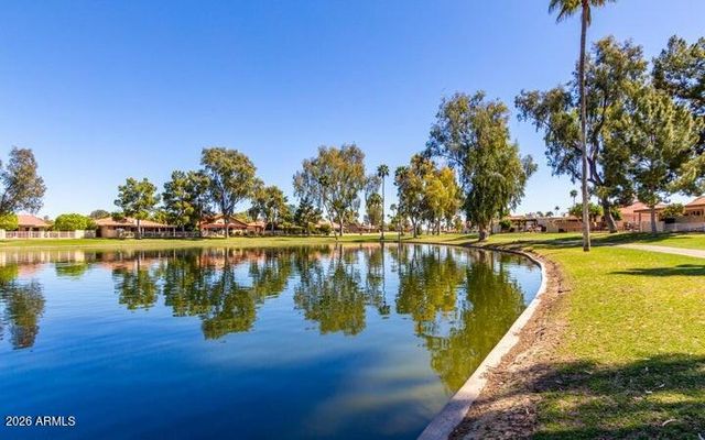 26611 S SNEAD Drive, Sun Lakes, AZ 85248