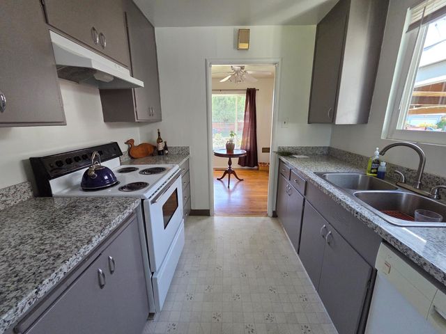 3512 Wallace Ave, Stockton, CA 95204