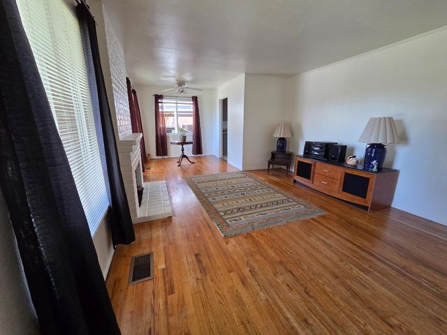 3512 Wallace Ave, Stockton, CA 95204