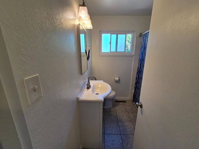 3512 Wallace Ave, Stockton, CA 95204