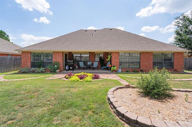 3917 Nicole Circle, Norman, OK 73072