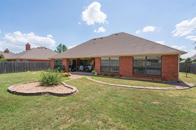 3917 Nicole Circle, Norman, OK 73072