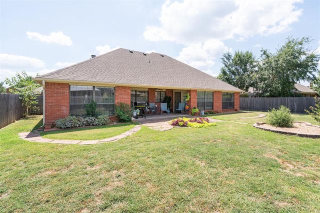 3917 Nicole Circle, Norman, OK 73072