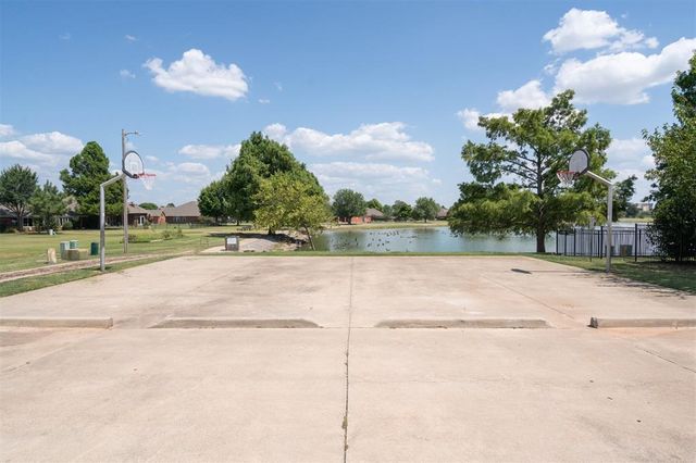 3917 Nicole Circle, Norman, OK 73072