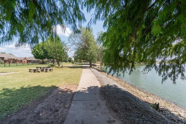 3917 Nicole Circle, Norman, OK 73072