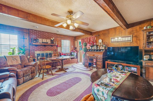 1642 Salesville Road, Mineral Wells, TX 76067